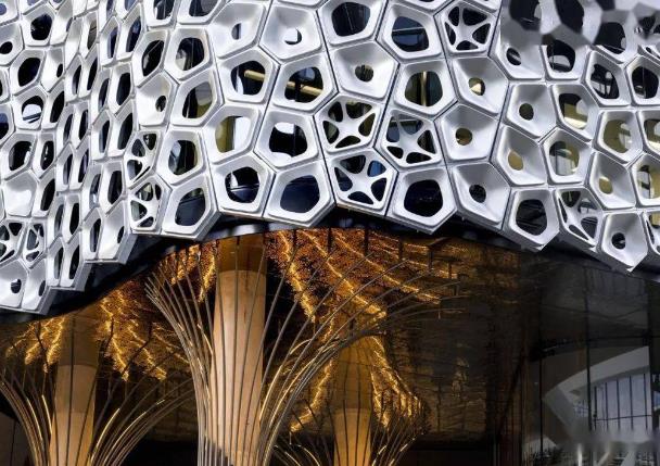 Hoja de aluminio hiperbólica, superando los límites de la plasticidad y la solidez